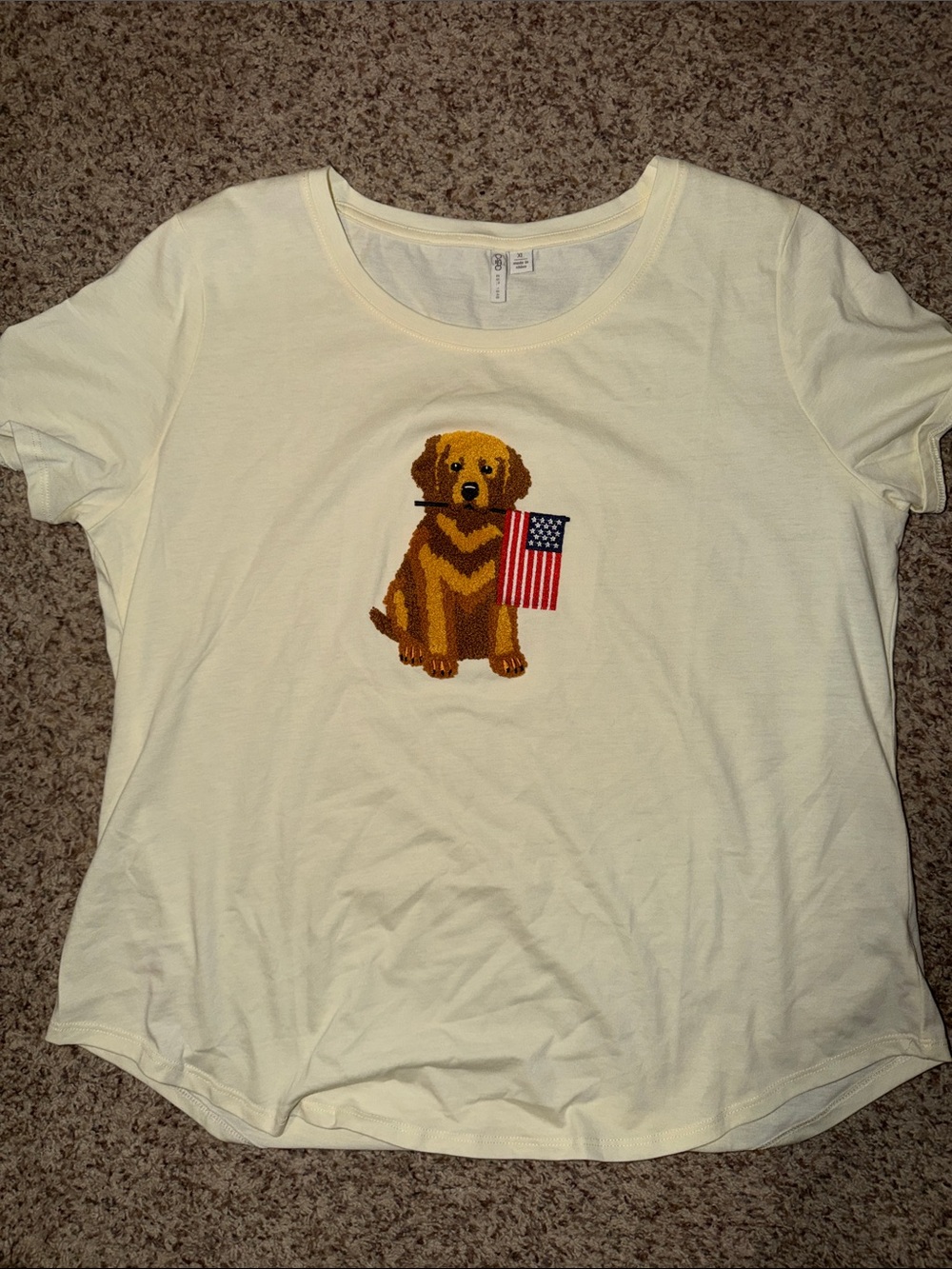 Cato 1x Cream Dog appliqué raised patriotic USA T-Shirt with Flag - Pets Dog